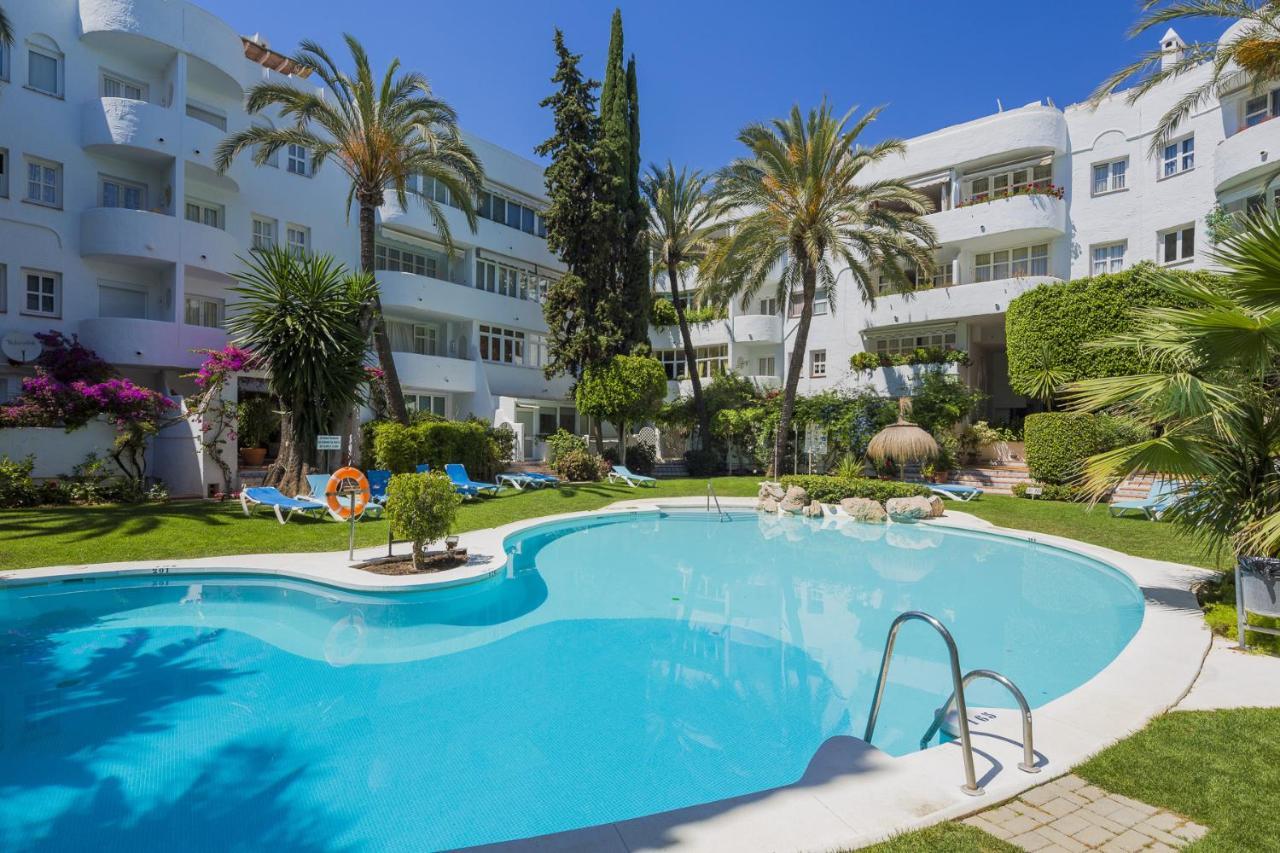 Апартаменты Marbella Real Seaside Экстерьер фото